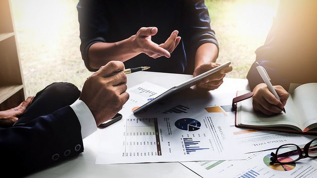 Acompanhamento ativo — petições, prazos e audiências